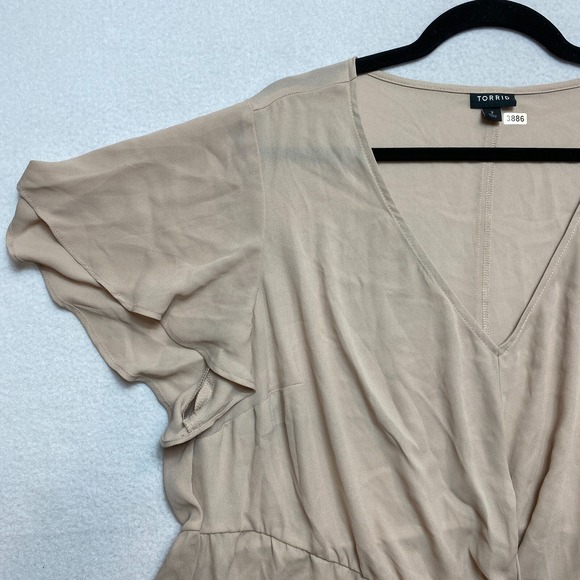 Torrid Blouse Womens2X Blush Twist Surplice Mushroom Georgette Flutter $45 - Picture 7 of 11